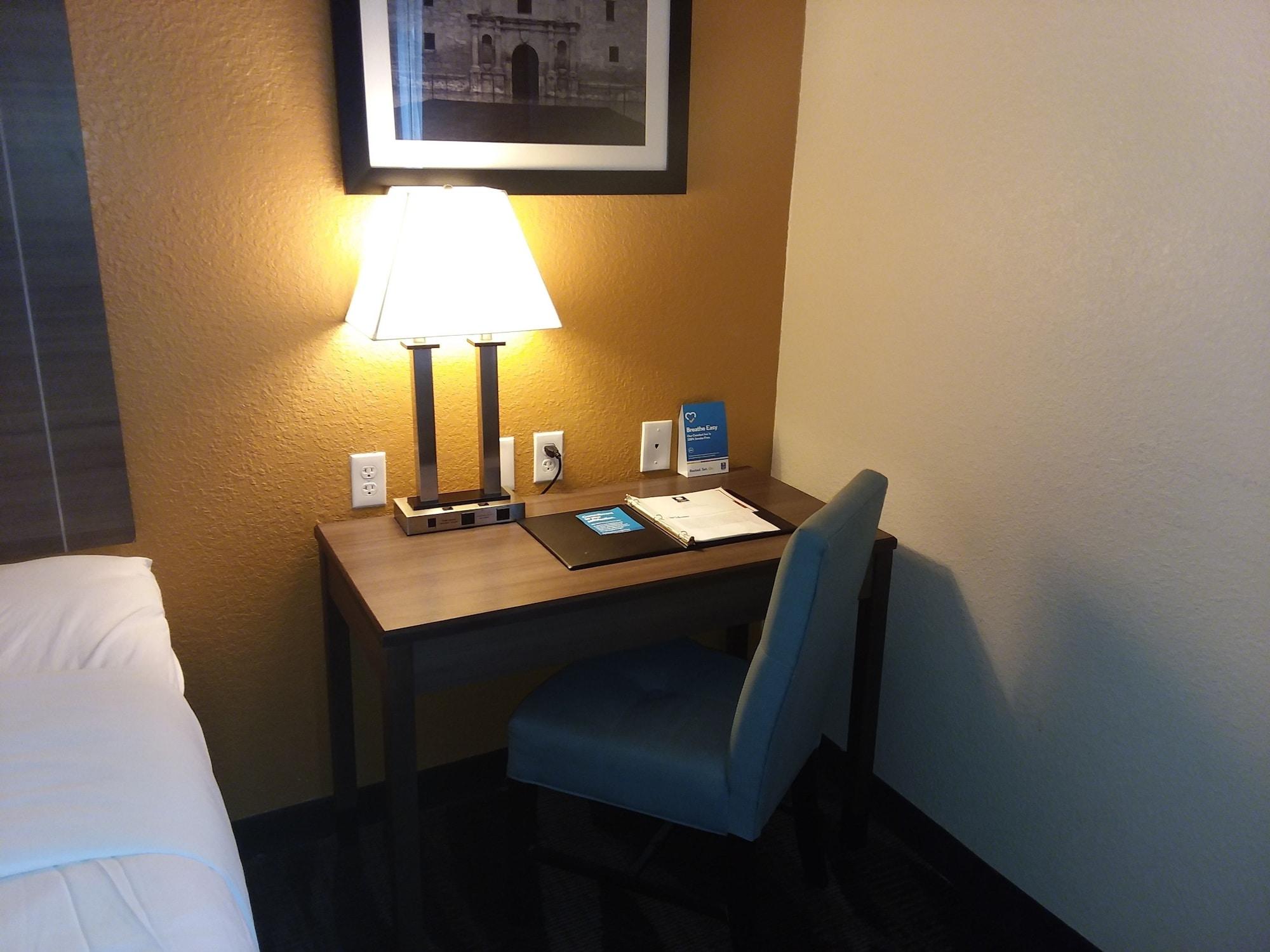 Comfort Inn Near Frost Bank Center San Antonio Buitenkant foto