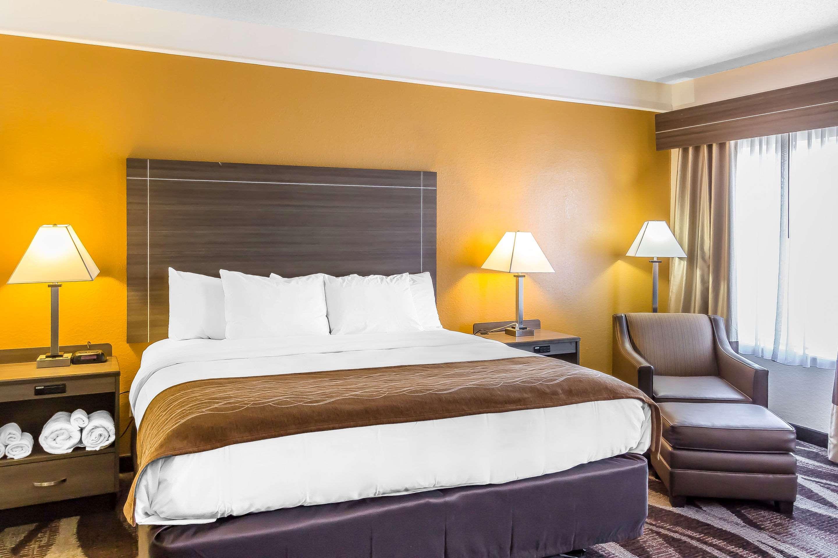 Comfort Inn Near Frost Bank Center San Antonio Buitenkant foto