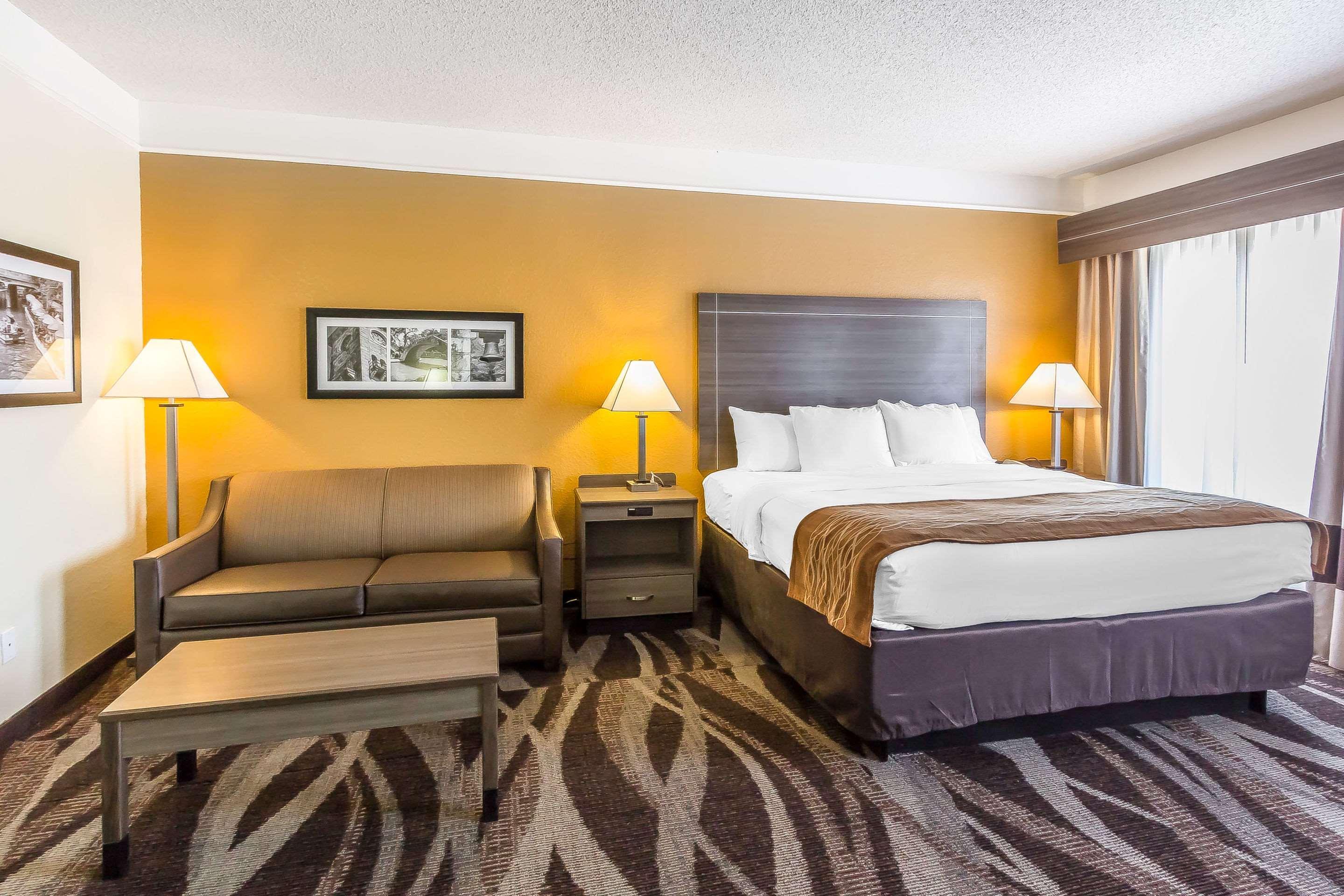 Comfort Inn Near Frost Bank Center San Antonio Buitenkant foto