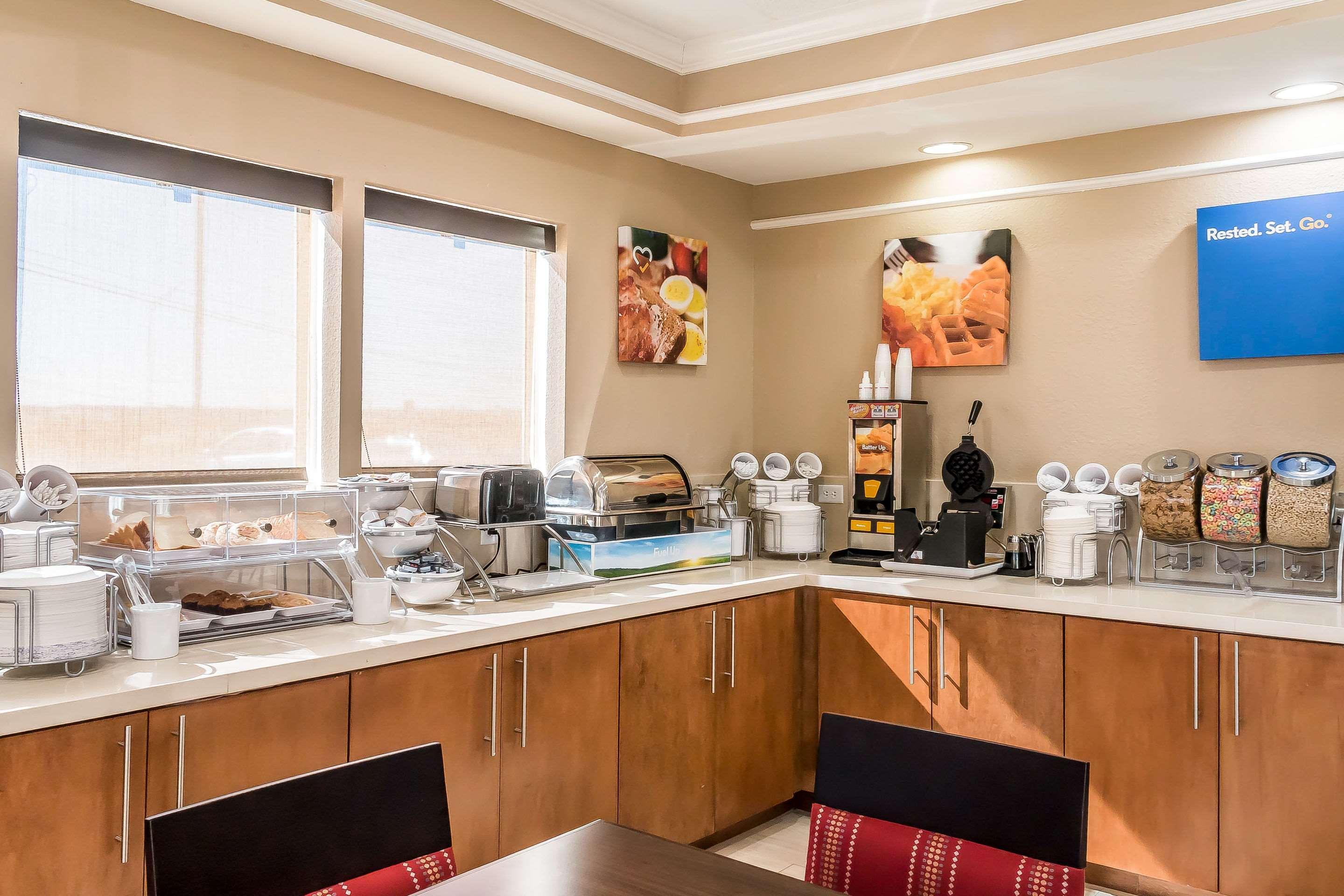 Comfort Inn Near Frost Bank Center San Antonio Buitenkant foto